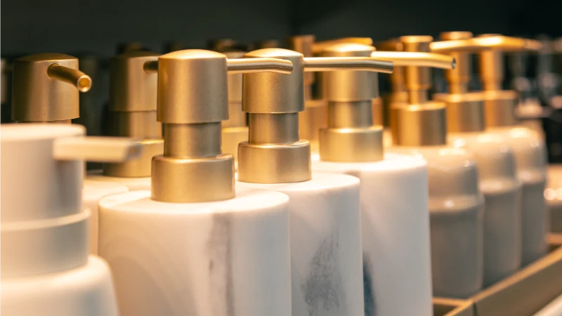 Kemasan Kosmetik Maklon Bukan Sekadar Branding: Ini Aturan BPOM yang Wajib Diperhatikan!